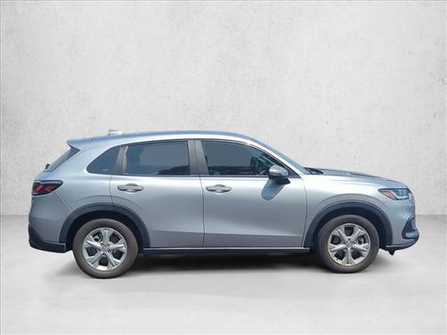 Lunar Silver Metallic 2025 Honda HR-V LX