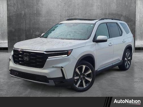 2025 Honda Pilot Touring 8-Passenger