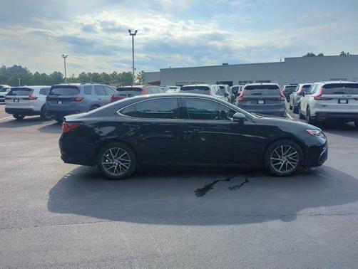 Obsidian 2017 Lexus ES 350 Base