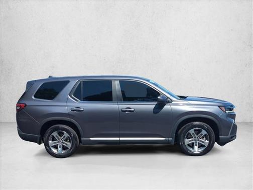 Modern Steel Metallic 2024 Honda Pilot EX-L