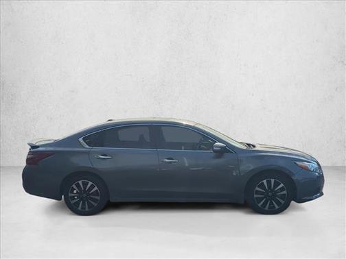 Gun Metallic 2018 Nissan Altima 2.5 SV