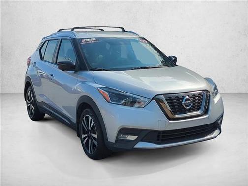 2019 Nissan Kicks SR