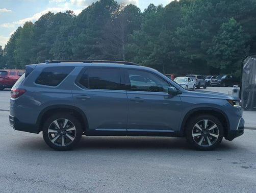 2025 Honda Pilot Touring 8-Passenger