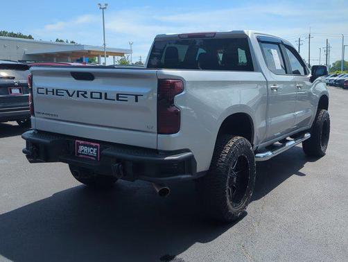 Silver Ice Metallic 2019 Chevrolet Silverado 1500 LT