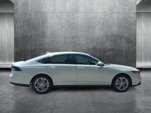 2025 Honda Accord LX 1.5T