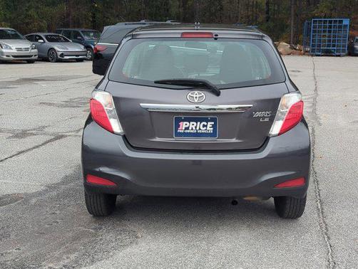 2013 Toyota Yaris LE