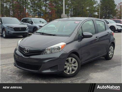 2013 Toyota Yaris LE