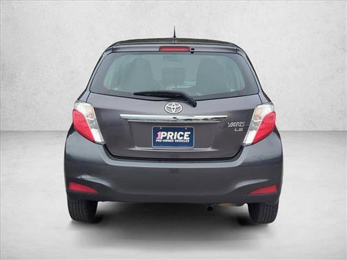 2013 Toyota Yaris LE