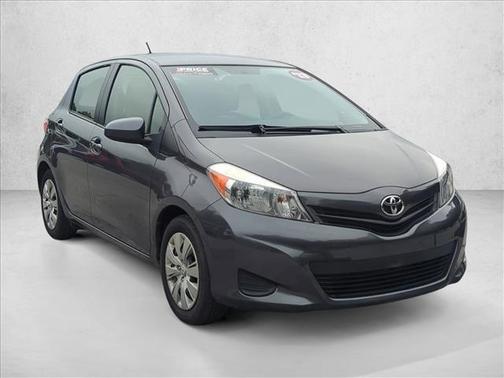2013 Toyota Yaris LE