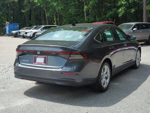 2025 Honda Accord LX 1.5T