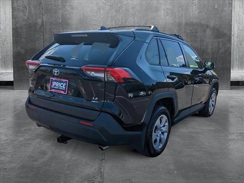 2020 Toyota RAV4 LE