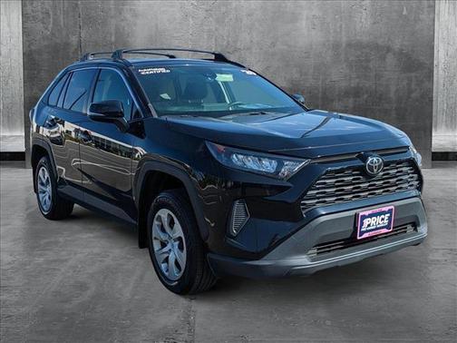 2020 Toyota RAV4 LE