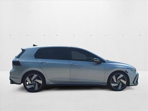 2022 Volkswagen Golf GTI 2.0T SE DSG
