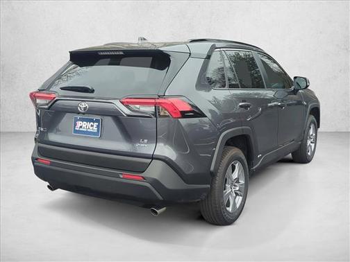 2025 Toyota RAV4 Hybrid LE