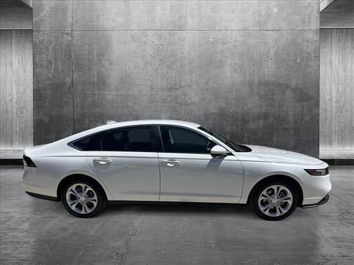 2025 Honda Accord LX 1.5T