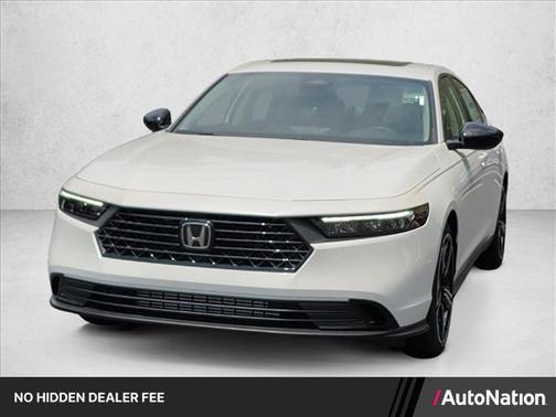 Platinum White Pearl 2026 Honda Accord SE