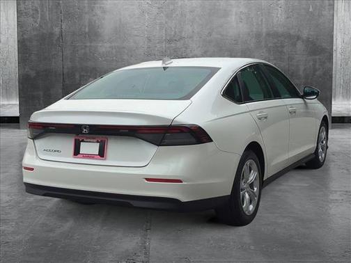 2025 Honda Accord LX 1.5T