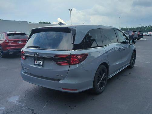 Sonic Gray Pearl 2023 Honda Odyssey Sport