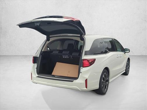 Platinum White Pearl 2026 Honda Odyssey Elite