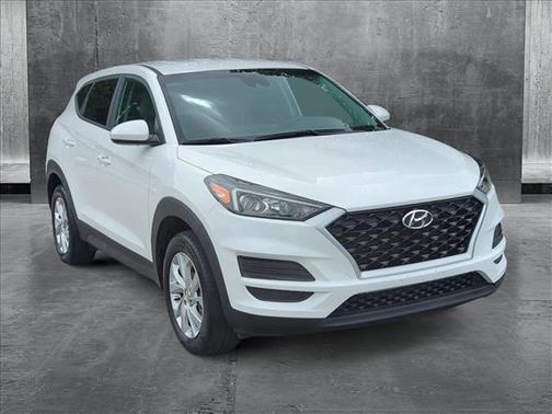 2021 Hyundai TUCSON SE