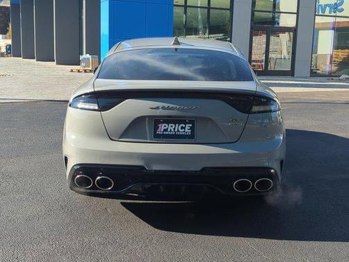 2022 Kia Stinger GT2