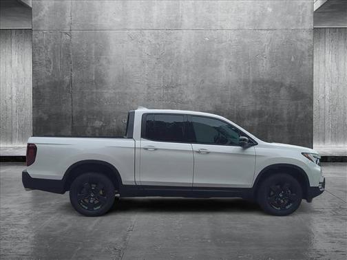 2025 Honda Ridgeline Black