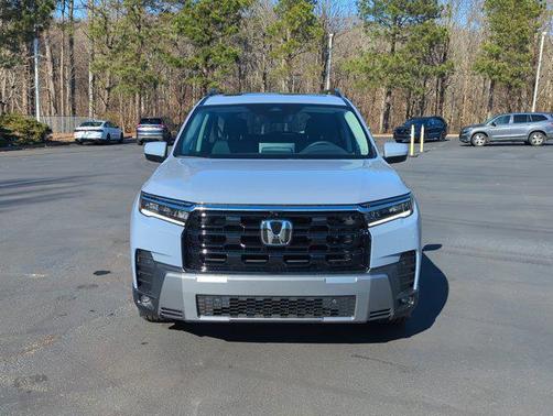 2026 Honda Pilot Touring 8-Passenger