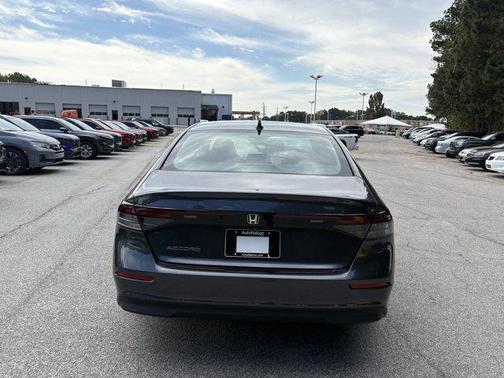 2025 Honda Accord LX 1.5T