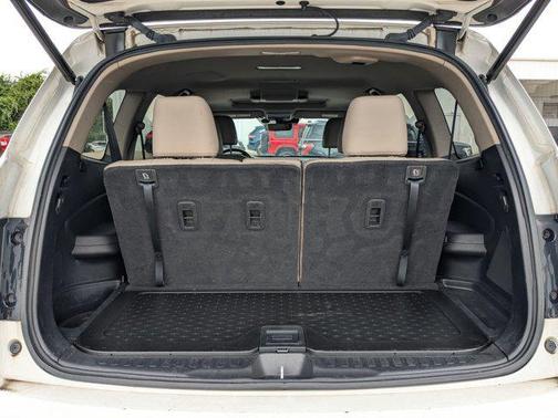 2022 Honda Pilot Touring 8-Passenger