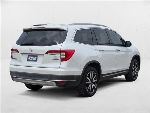 2022 Honda Pilot Touring 8-Passenger