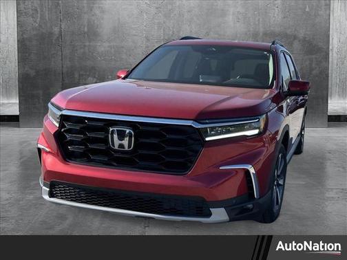 2025 Honda Pilot Touring 8-Passenger