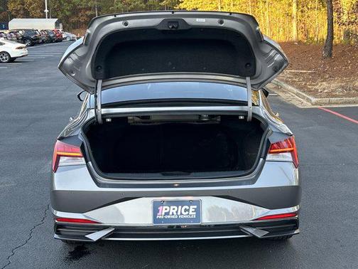 2021 Hyundai ELANTRA Limited