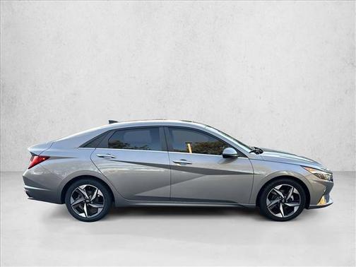 2021 Hyundai ELANTRA Limited