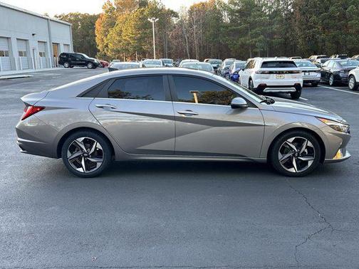 2021 Hyundai ELANTRA Limited