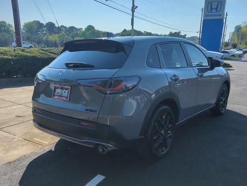 Urban Gray Pearl 2024 Honda HR-V AWD Sport