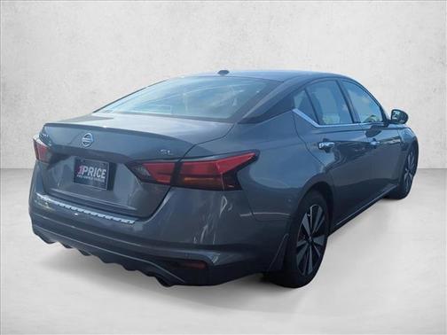 2022 Nissan Altima 2.5 SL