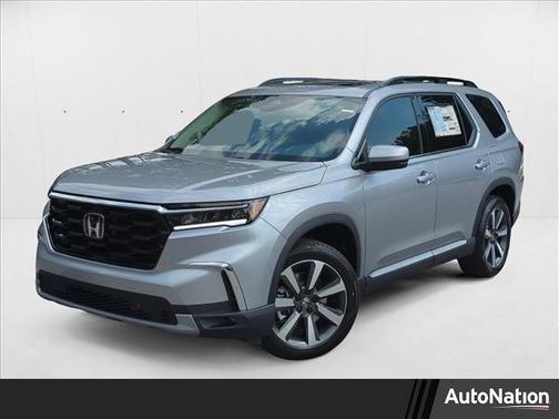 2025 Honda Pilot Touring 8-Passenger