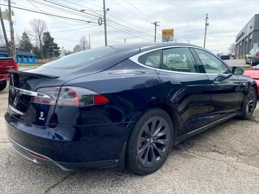2013 Tesla Model S Signature
