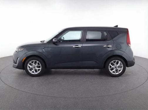 Gravity Gray 2023 Kia Soul LX