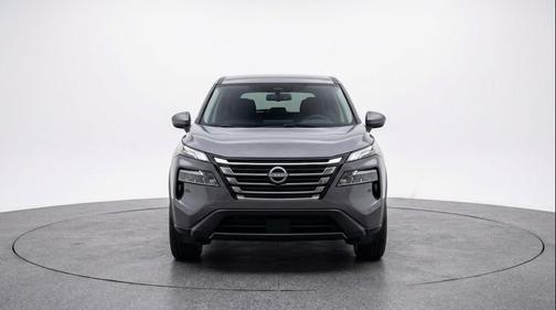 Gun Metallic 2025 Nissan Rogue SV
