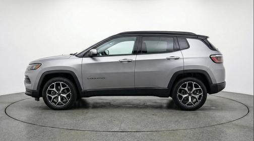 Silver Zynith Metallic Clearcoat 2025 Jeep Compass Limited