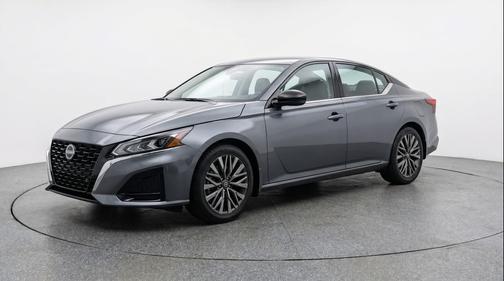 Gun Metallic 2025 Nissan Altima SV FWD