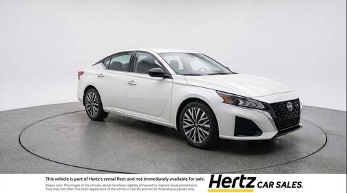 Glacier White 2025 Nissan Altima SV FWD