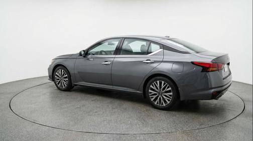 Gun Metallic 2025 Nissan Altima SV FWD