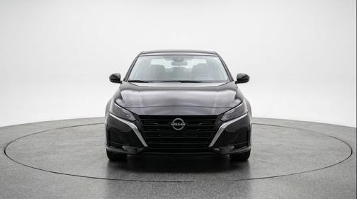 Super Black 2025 Nissan Altima SV FWD