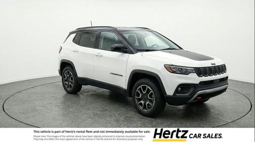 Bright White Clearcoat 2025 Jeep Compass Trailhawk
