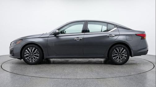 Gun Metallic 2025 Nissan Altima SV FWD