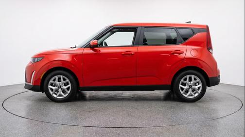 Inferno Red 2025 Kia Soul LX