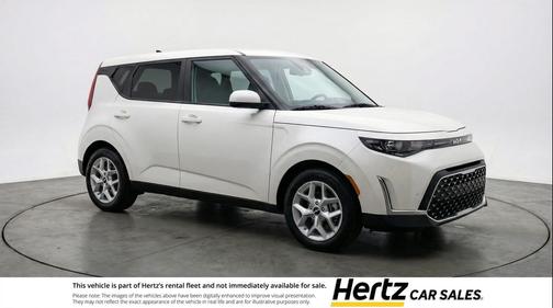 Snow White Pearl 2025 Kia Soul LX