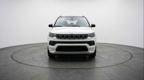 Bright White Clearcoat 2025 Jeep Compass Limited